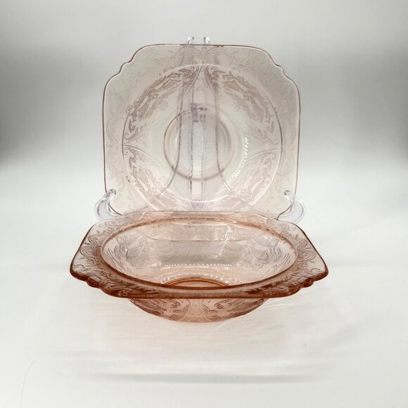 Vtg. Set Of 2 Indiana Glass Recollections Pink Madrid 7" Square Bowls 1976 - Picture 1 of 7